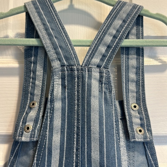 BNWT Girls DKNY short overalls size 6X - Picture 4 of 5